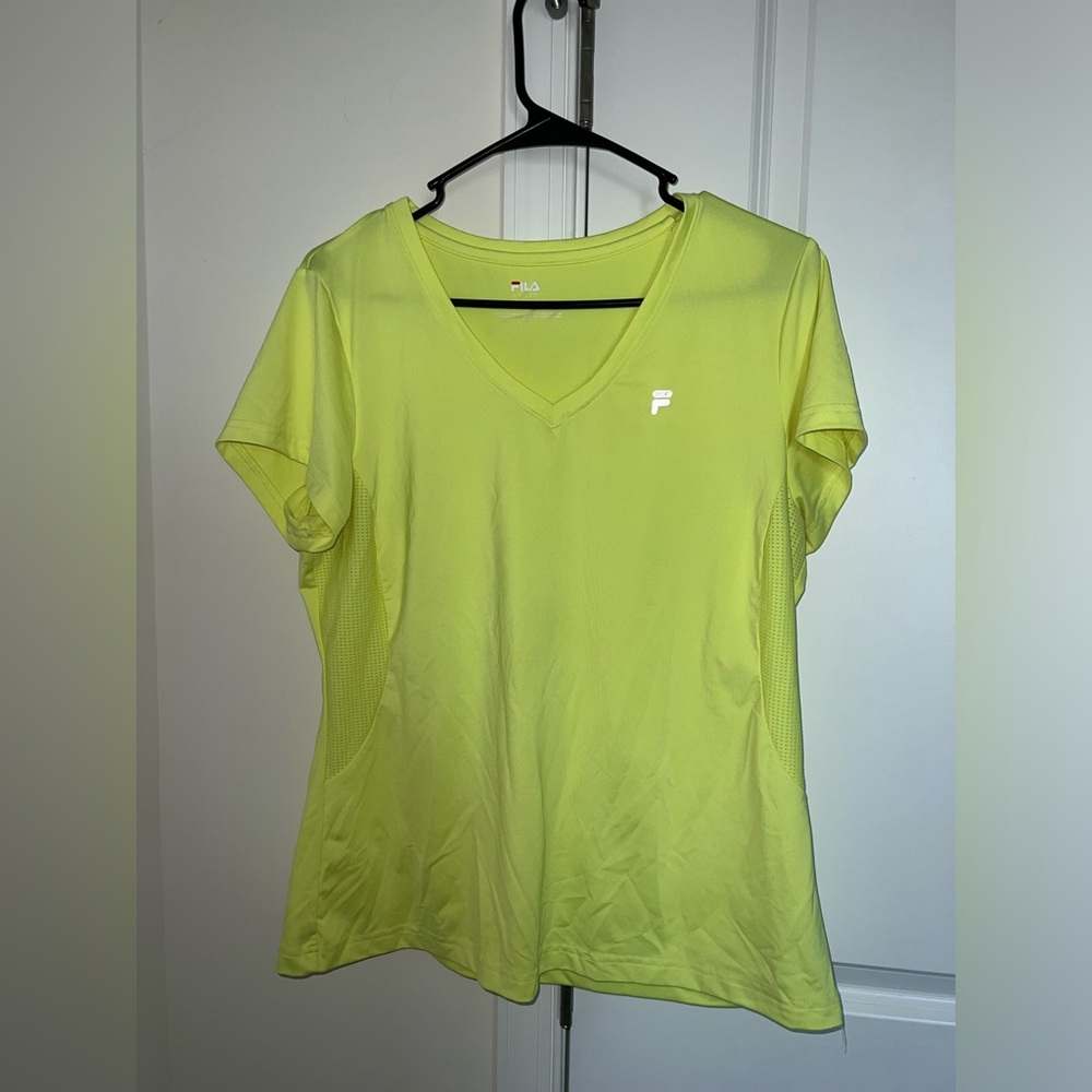 FILAS neon t-shirt. Size L